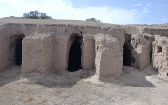 Fin.砂に埋もれたシルクロード～中央アジアの旅
