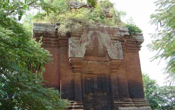 Column古代カンボジア《扶南国》の都～アンコールボレイ